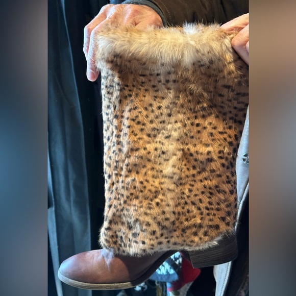 Donald J Pliner -Duscha Expresso/Beige Vachetta/Cheetah Shearling Boots - Picture 5 of 8